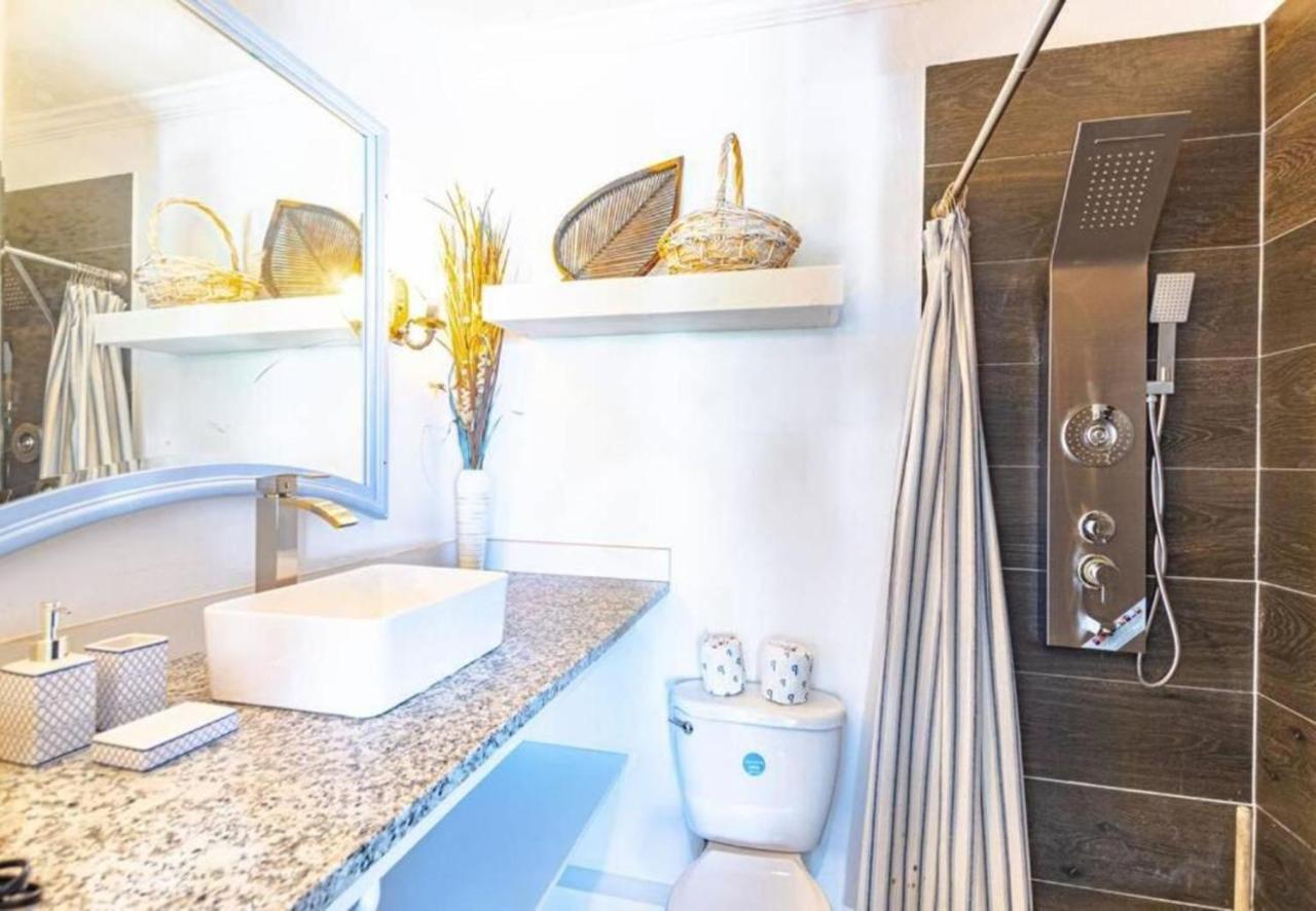 Apartment Pool At Viking Hill - *